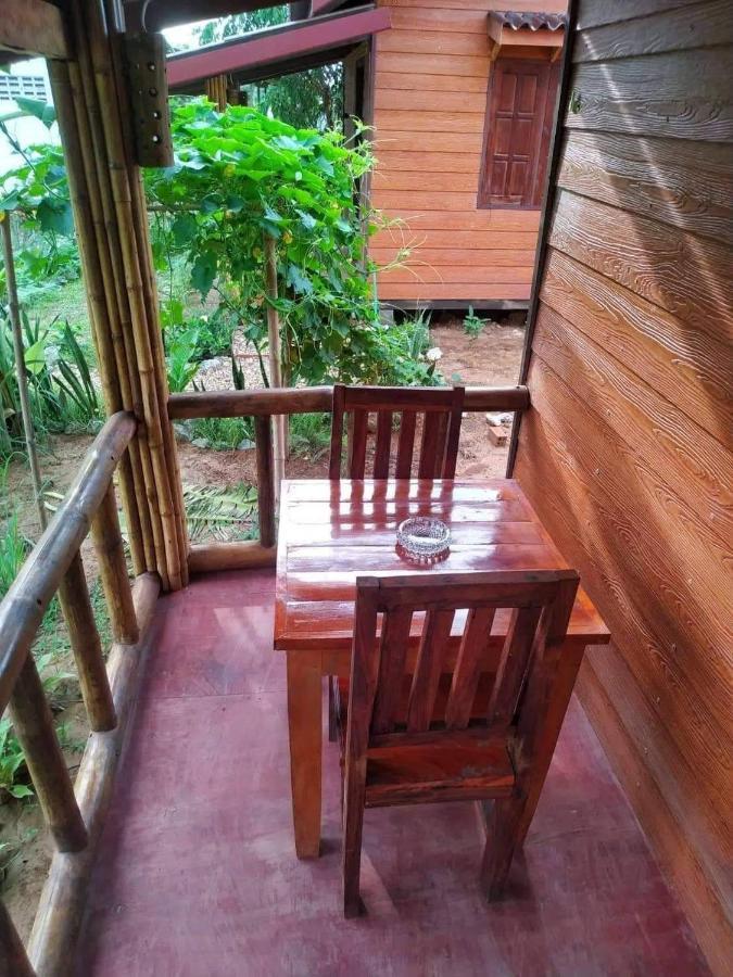 Nana Bungalows Ban Tan 외부 사진