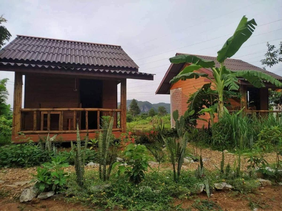 Nana Bungalows Ban Tan 외부 사진